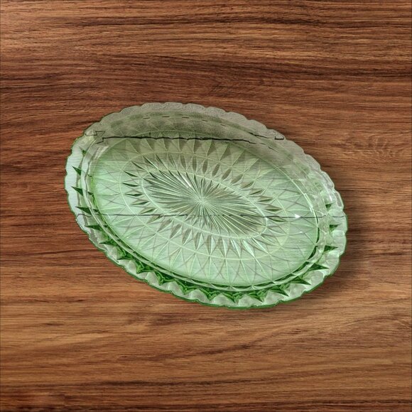 vintage Jeanette Green Glass Uranium Oval Serving tray 11" Glow  cube starburst - Picture 1 of 8